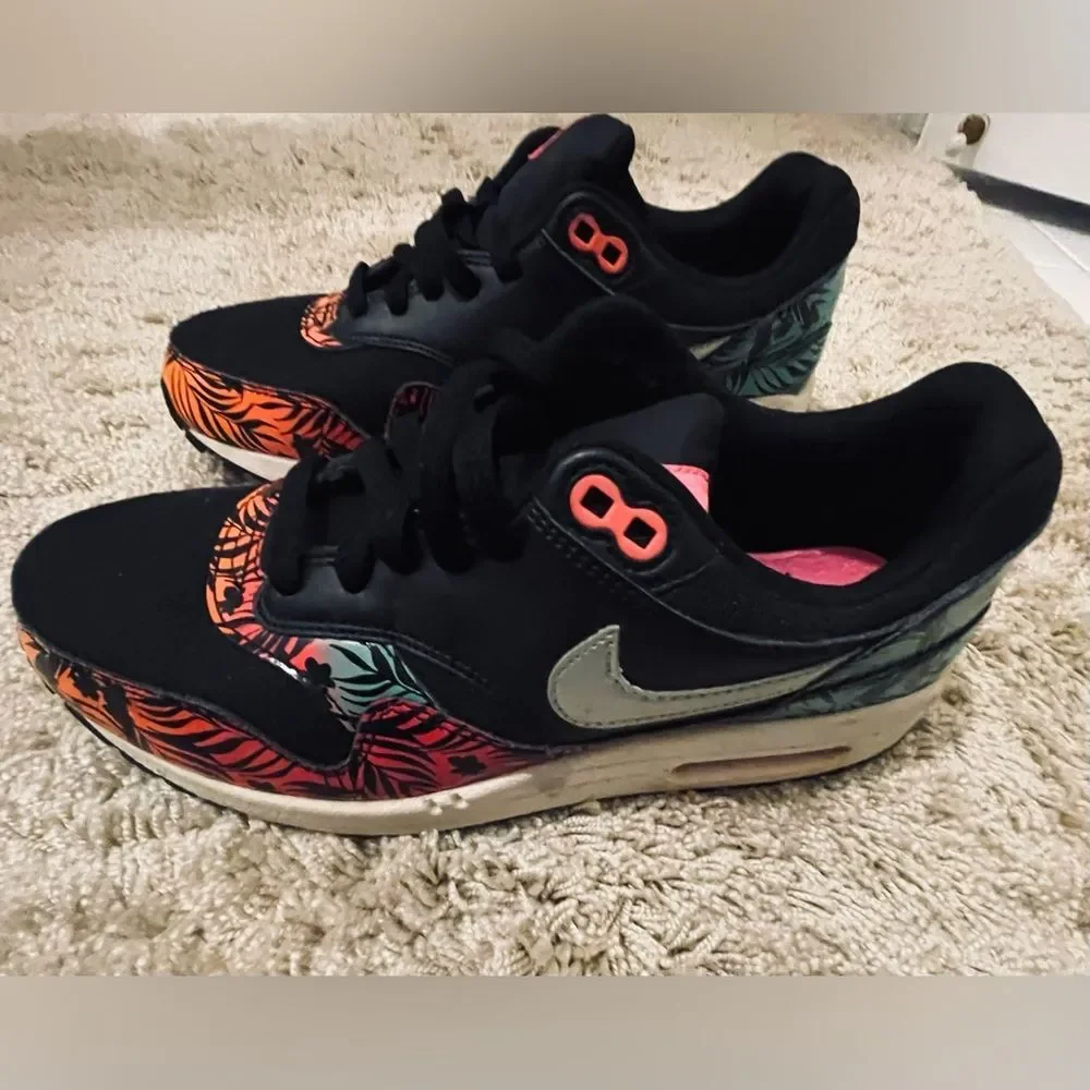 Kids Nike Air Max Low-tops - size 7 youth - black orange green floral print Y2K